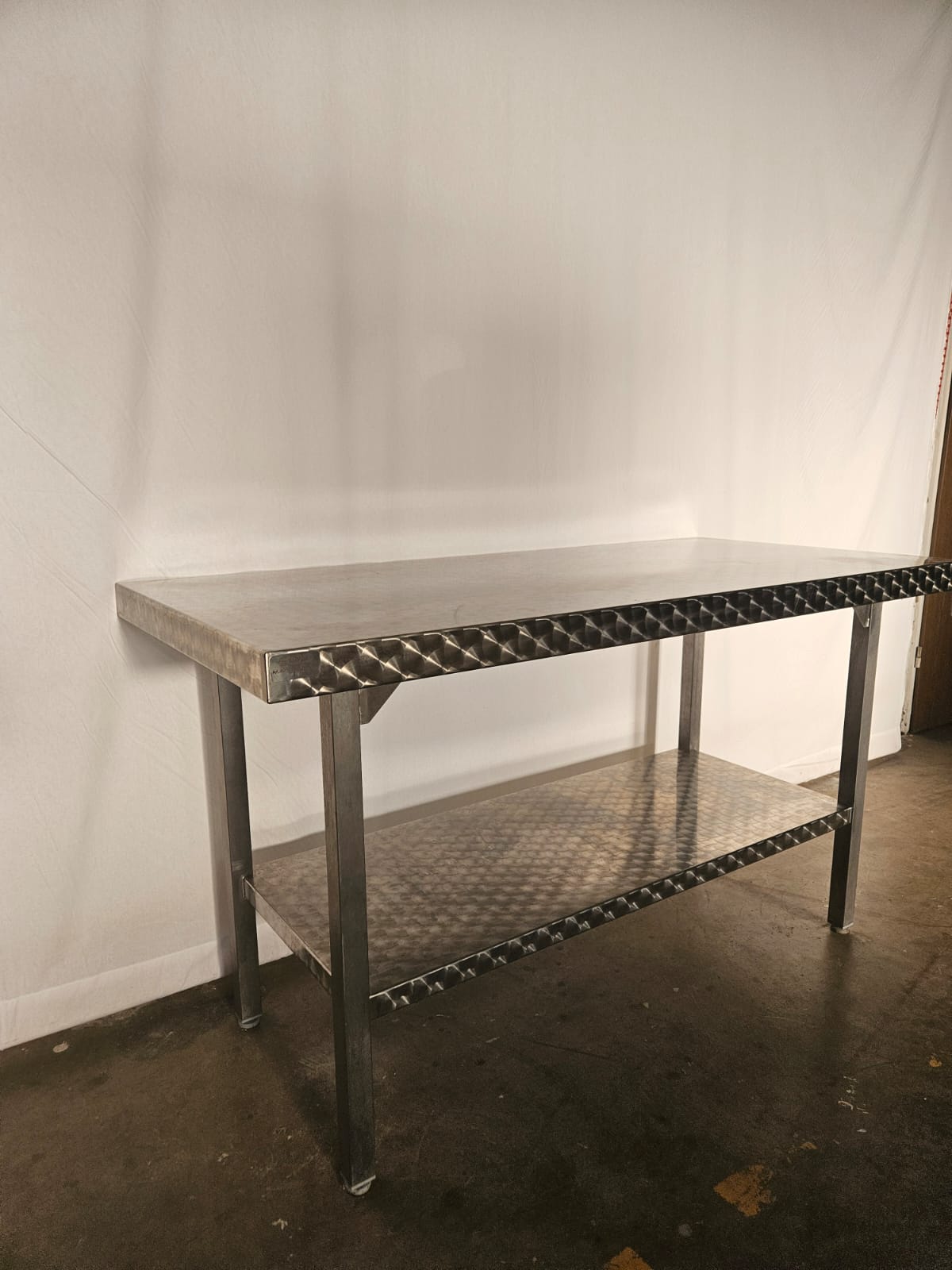 Arbeitstisch mit Ablageboden 1500x700x850mm