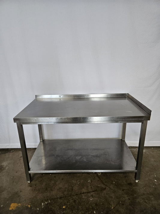 Arbeitstisch mit Ablageboden 1300x700x850mm