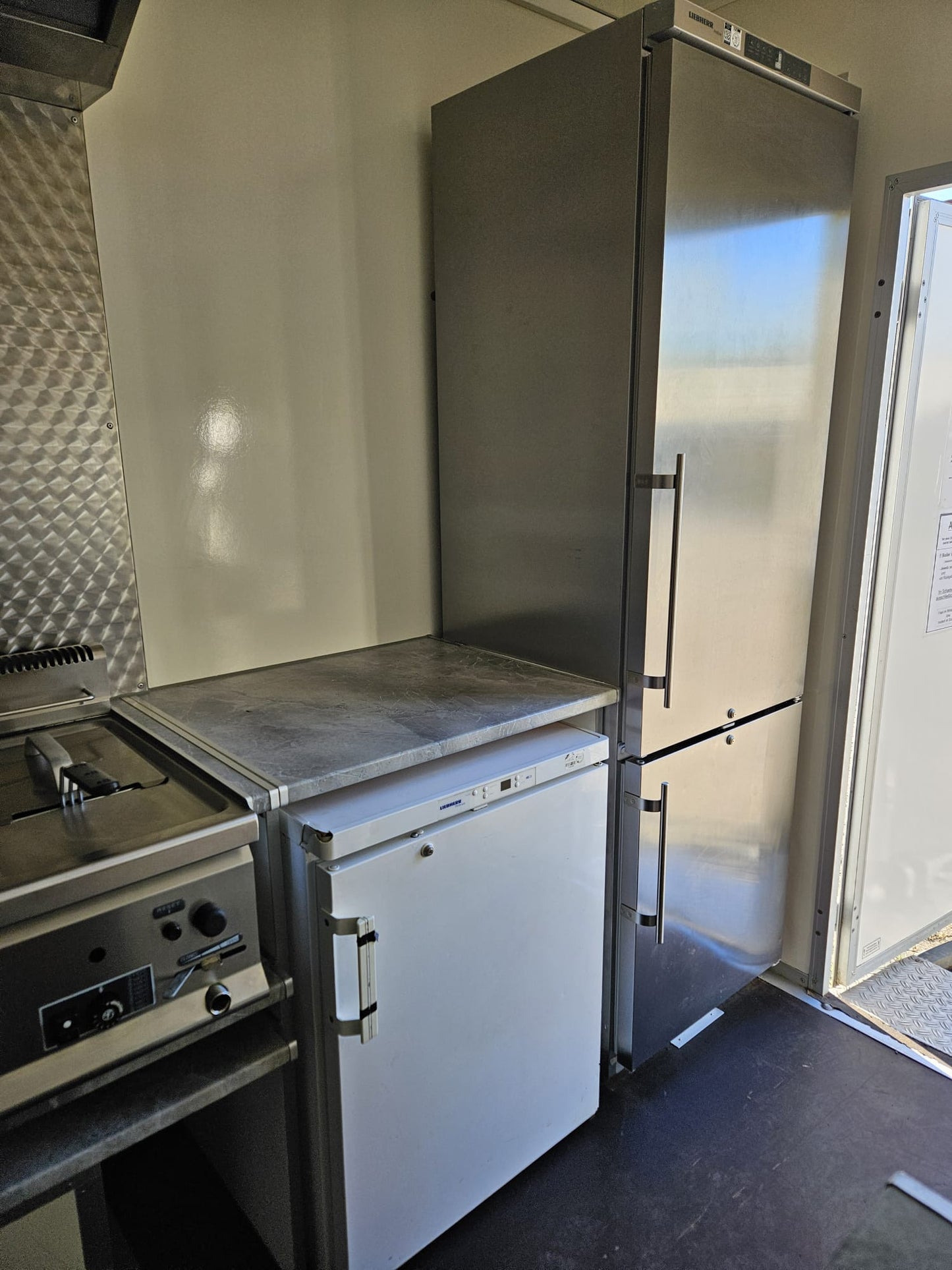 Imbissanhänger Foodtruck MV 124 - 400V/16A